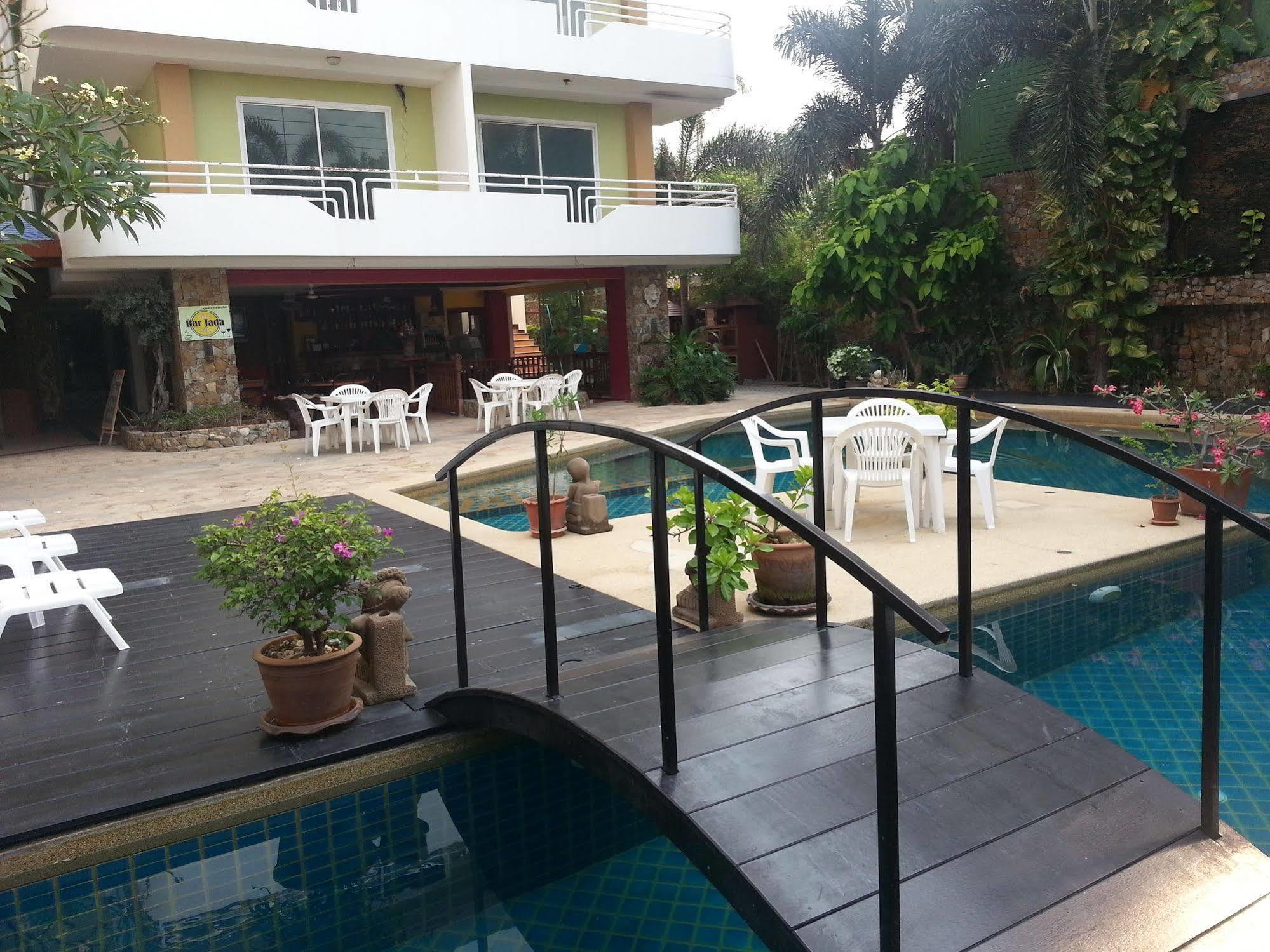 Daisy Residence Jomtien Beach Exterior photo